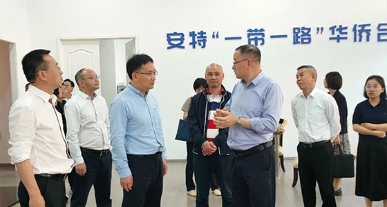 市人社党组书记调研888集团